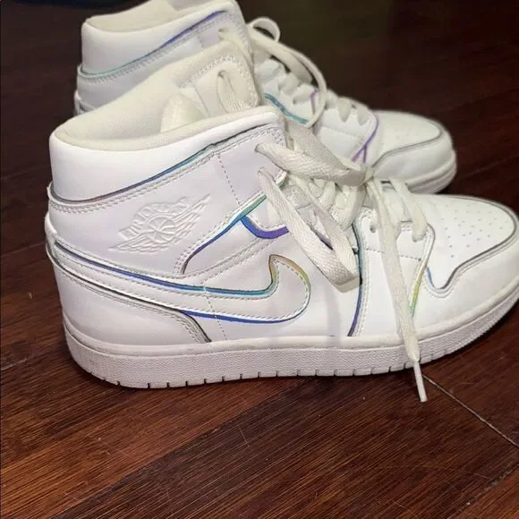 Nike Women's White Air Jordan Reflective Nike Mid Irresident Trim Size 8 - Picture 1 of 5